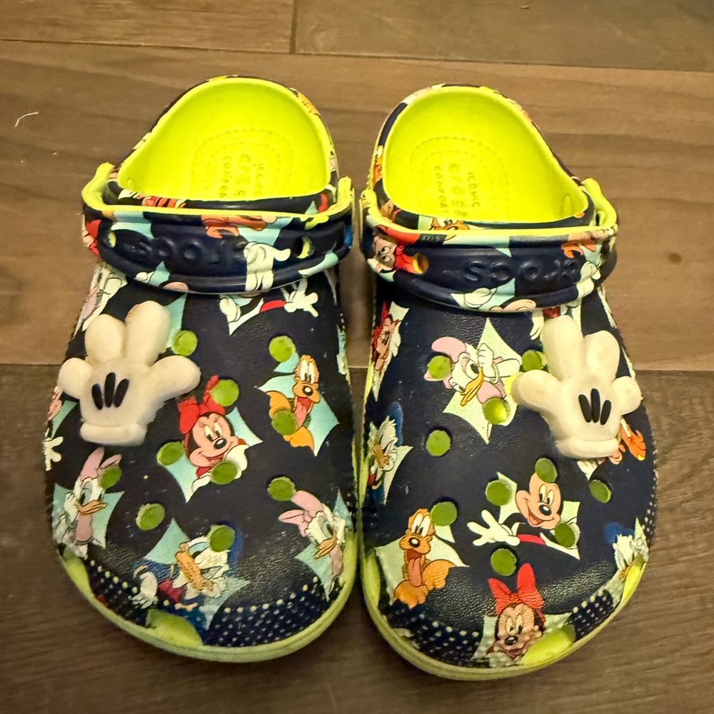 Crocs Disney Park Mickey Mouse & Company Kids Navy/Lime Clogs 13